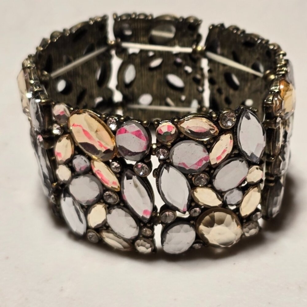 Strechy Facited Crystal Bracelet